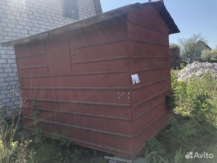 Металлический вагончик