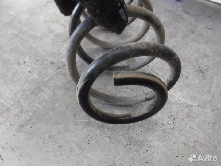 Пружина задняя левая Ford Fiesta fyja 2007