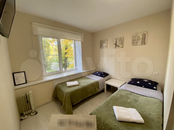 Комната 19 м² в 5-к., 2/5 эт.