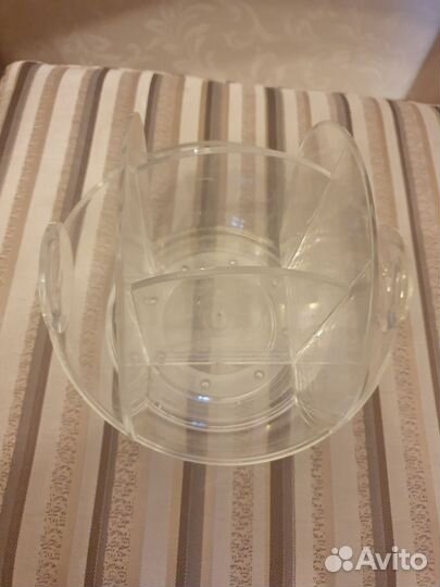 Акриловый органайзер для косметики и прочего