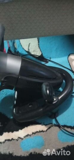 Игровой руль с педалями