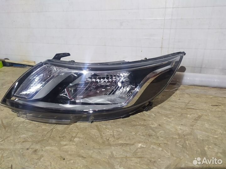 Фара левая KIA RIO 2011