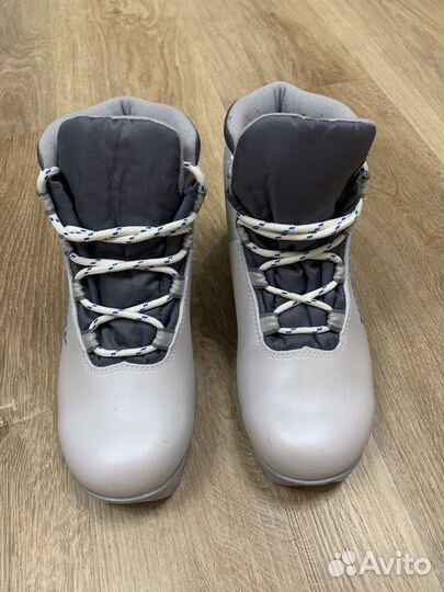Ботинки на беговые лыжи 36