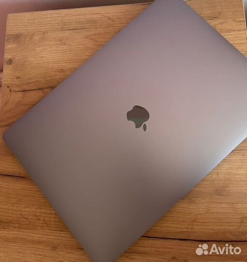 Apple MacBook Pro 16 2019 i9 1 tb