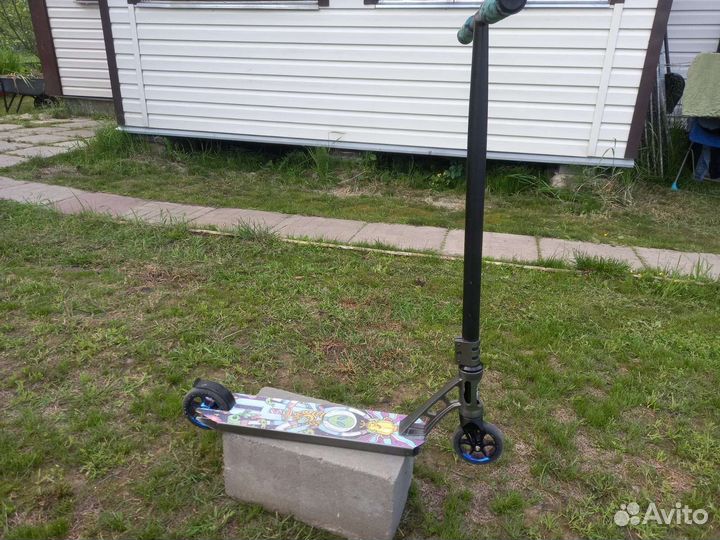 Самокат трюковый Yezz WOW