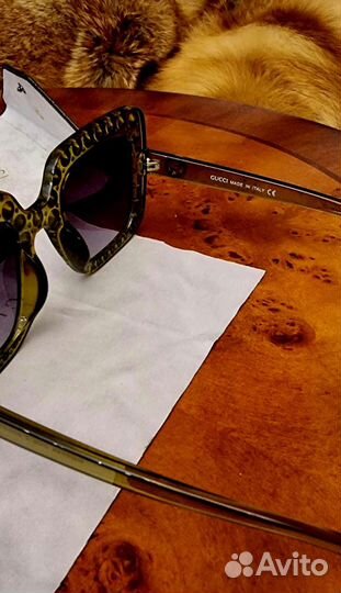 Солнцезащитные очки женские gucci