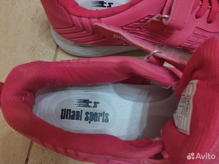 Кроссовки для девочки 34 размер