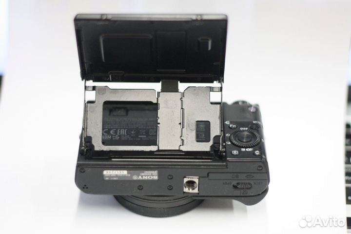 Sony RX100 Mark III на запчасти или ремонта