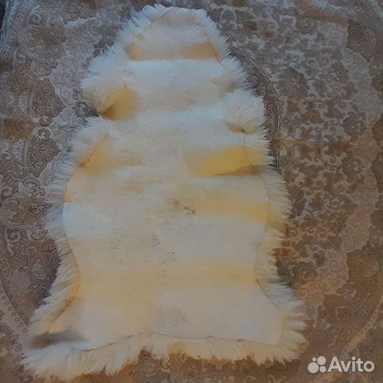 Овечья шкура натуральная на сиденье авто
