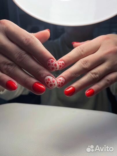 Маникюр, наращивание на студии