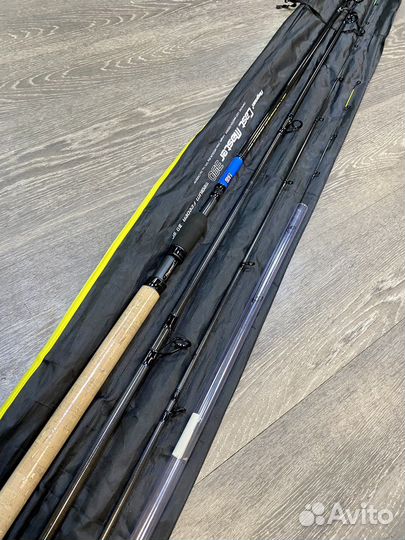 Фидер Flagman Cast Master Feeder 390 Medium 80гр