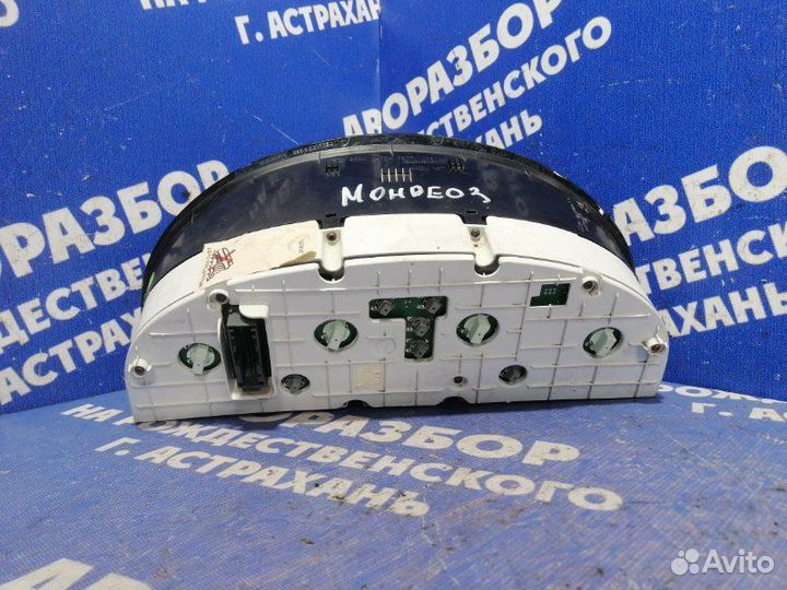 Панель приборов Ford Mondeo 3 седан 2006
