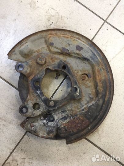 Тормозные колодки заднее правое Lifan Solano 2