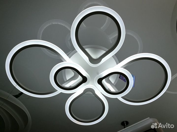 Люстра светодиодная FA522/6 WH белый 160W 820*650