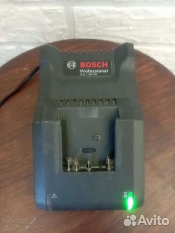 Зарядное устройство Bosch 18v