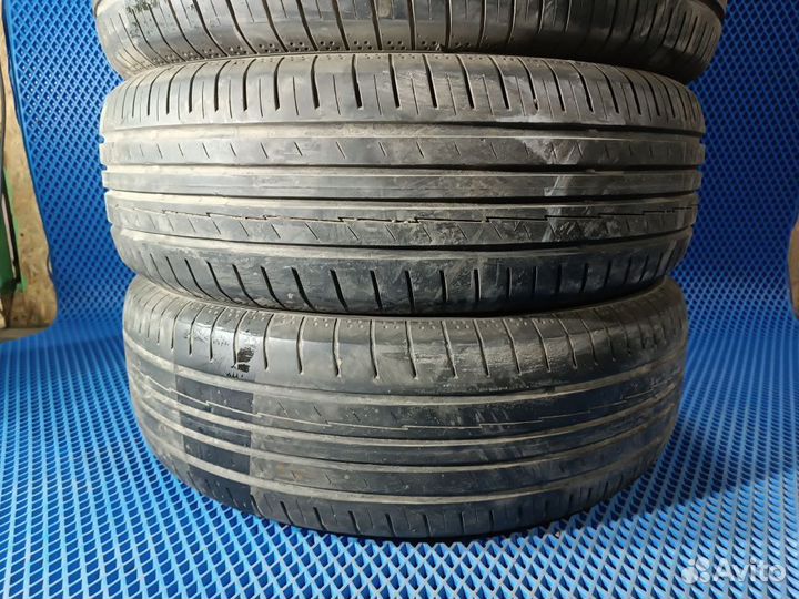 Yokohama BluEarth AE50 215/65 R17