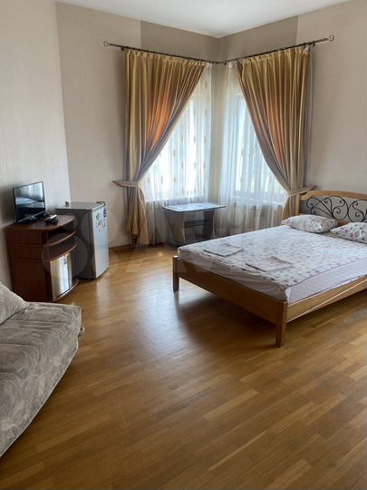 Комната 25 м² в 4-к., 3/3 эт.