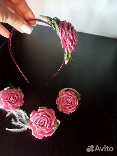 Ободок, резинки для волос и брошка ручной работы
