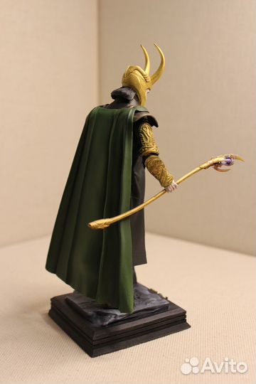 Фигурка Локи