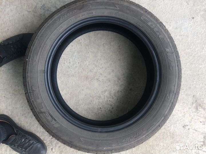 Kelly Edge A/S 215/55 R17
