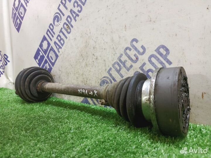 Привод левый Volkswagen Golf 3 хэтчбек 1.8 ABS