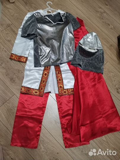 Прокат костюмов