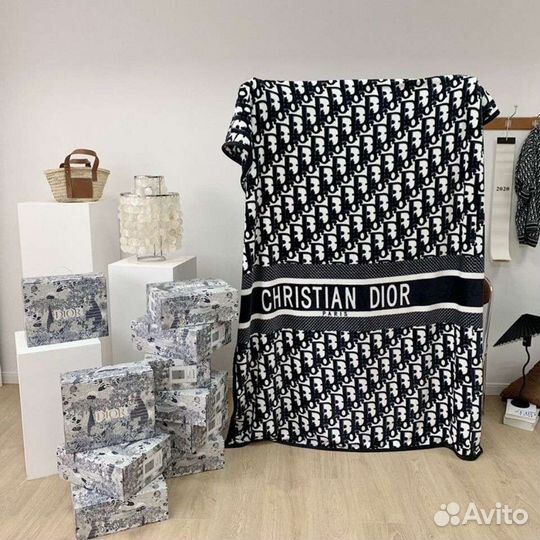 Плед Chanel Dior Gucci Burberry
