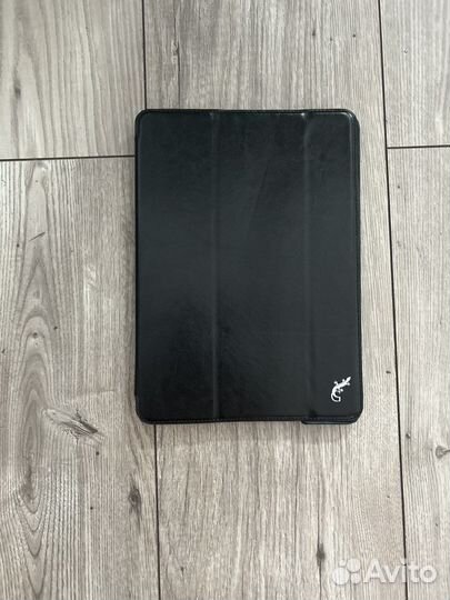 Чехол на iPad 9.7 2017/2018 кожаный