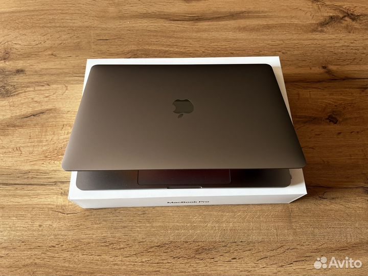 MacBook Pro 13 2020 m1/16/512 ростест