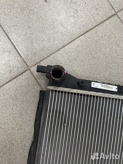 Радиатор охлаждения audi a3 1K0121251E