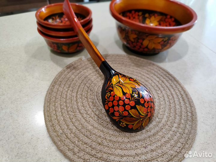 Посуда из дерева Хохлома