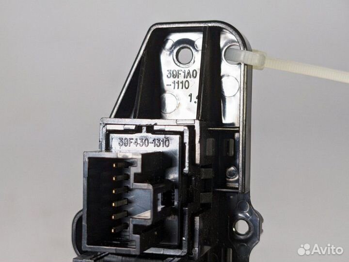 Кнопка аварийной сигнализации Hyundai Solaris