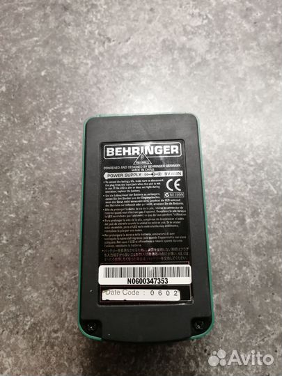 Гитарная педаль Behringer UF100 Flanger