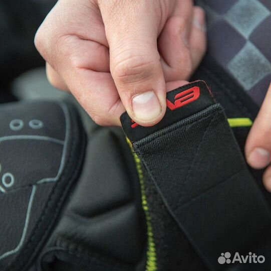 Защита колена и голени EVS TP199K (S/M)