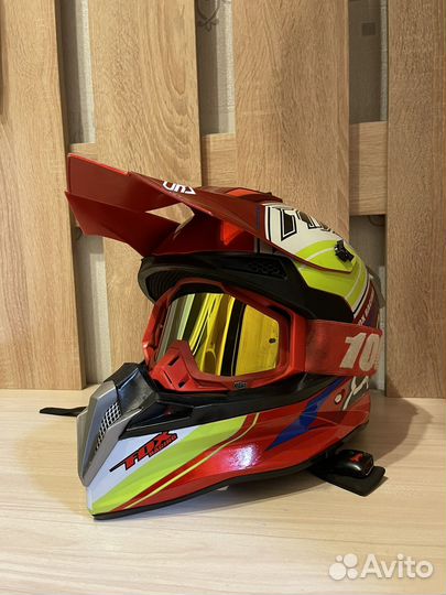 Кроссовый шлем fox racing