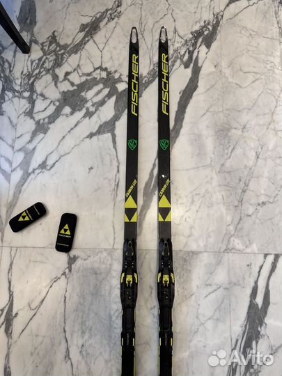 Беговые лыжи fischer carbon lite