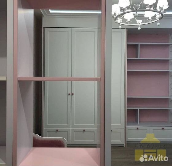 Шкаф светлый