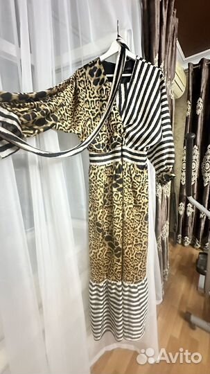 Платье очень красивое