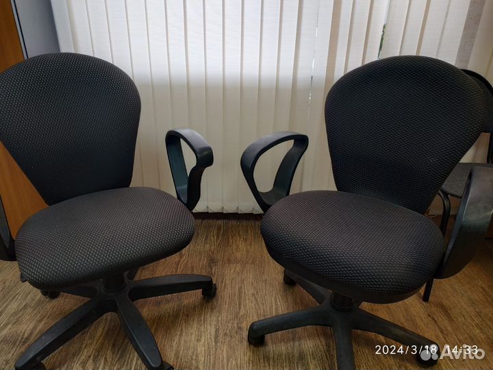 Офисные стулья б/у