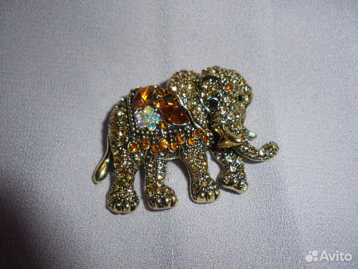 Брошь Слоник 5 х 3 см бижут сплав с декор элемента