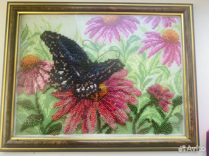 Картины из бисера в рамках