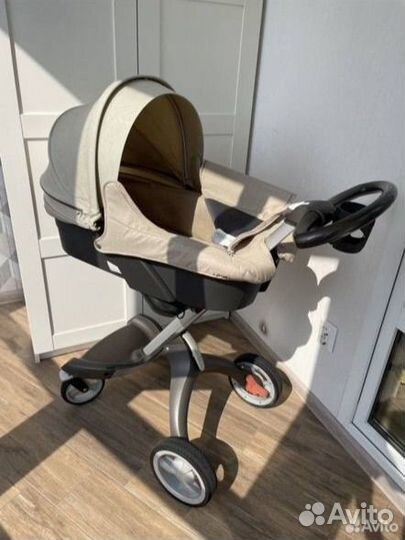 Коляска stokke