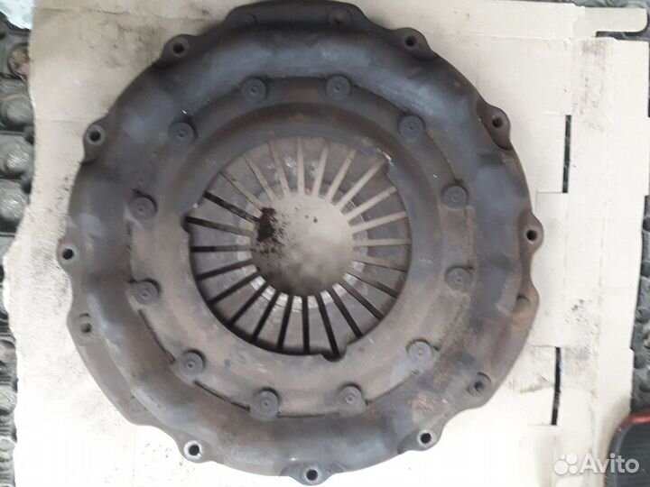 Мерседес варио Маховик,диск сцепления с корзиной