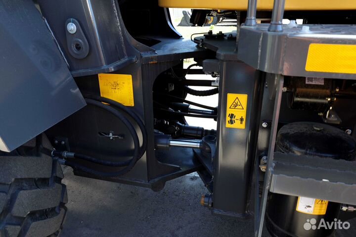 Фронтальный погрузчик Ensign YX636, 2022