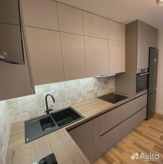 Угловая кухня в стиле 