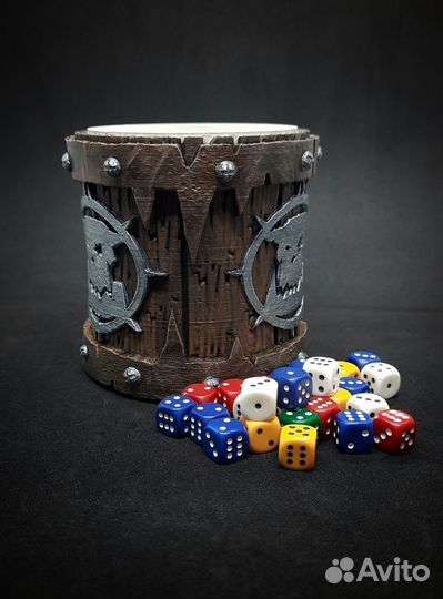 Стаканчик для игральных костей