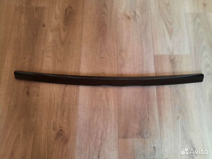 Молдинг капота Лада Приора