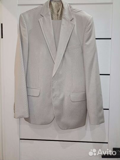 Мужской костюм