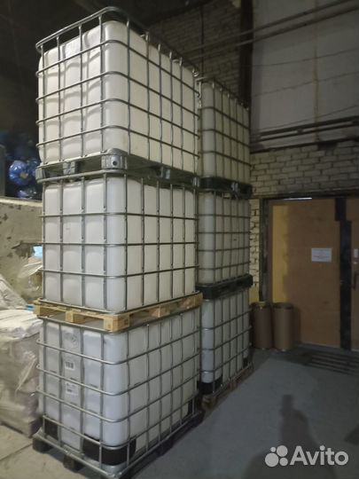 Кубическая ёмкость 1000 литров