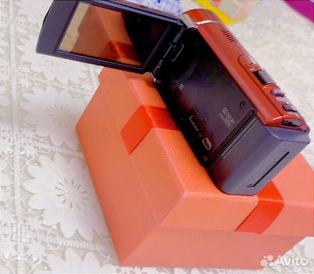 Видеокамера Sony Handycam HDR-CX200E